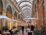 Visite guidée : Secrets des plus beaux passages couverts, royaume du luxe insolite | par Artémise Palais Royal - Muse du Louvre Affiche