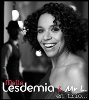 Melle Lesdemia & Mr L. Thtre Essaion Affiche