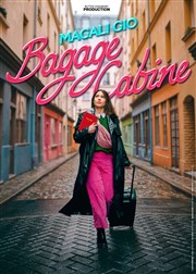 Magali Gio dans Bagage cabine Le Lieu Affiche