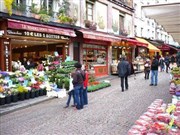 Visite découverte du quartier Mouffetard | par Voyageur à Paris Metro Censier Daubenton Affiche