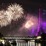 Croisière feu d'artifices 14 juillet 2019 Bateau Louisiane Belle Affiche