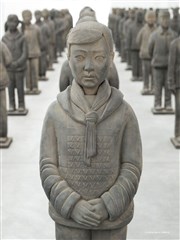 Terracotta Daughters de Prune Nourry Galerie Magda Danysz Affiche